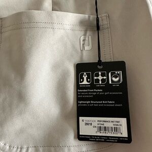 Brand new with tags. Mens Footjoy golf pants 32 waist 32 length